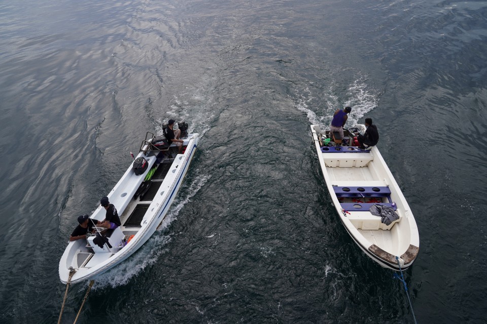 Speedboat of the EcoXplorer liveaboard