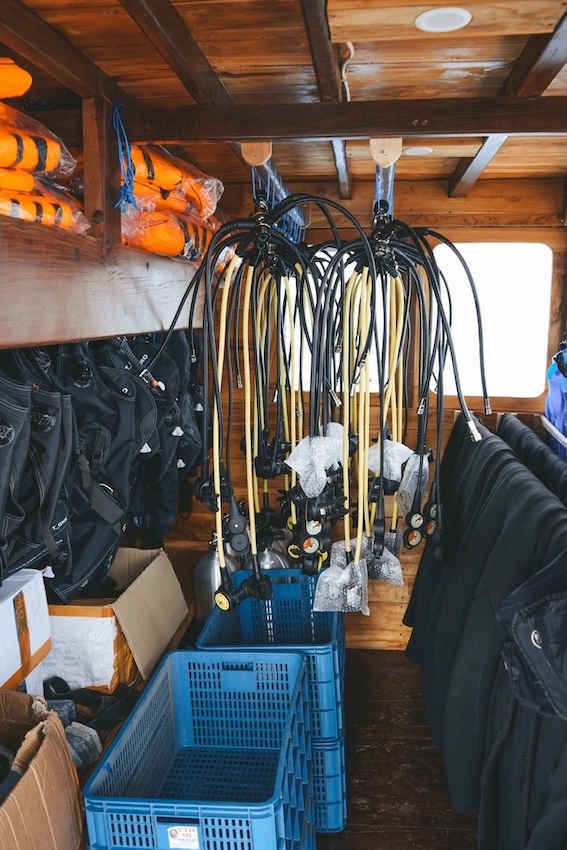 Dive gear area
